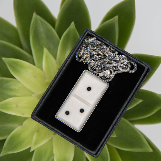 MINIMAL JEWELLERY